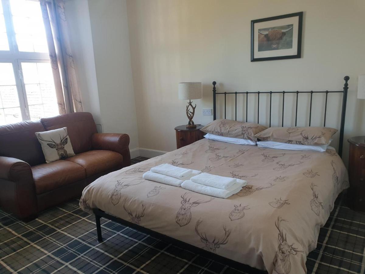 Ramsay Arms Hotel Fettercairn Exteriör bild